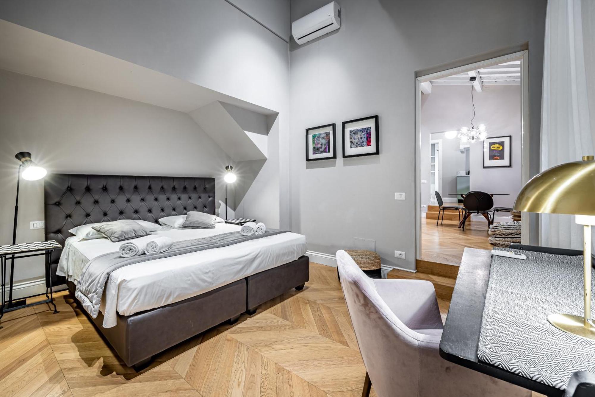 Hs4U Ricasoli Luxury Apartment Near Duomo N.1 Florence Ngoại thất bức ảnh