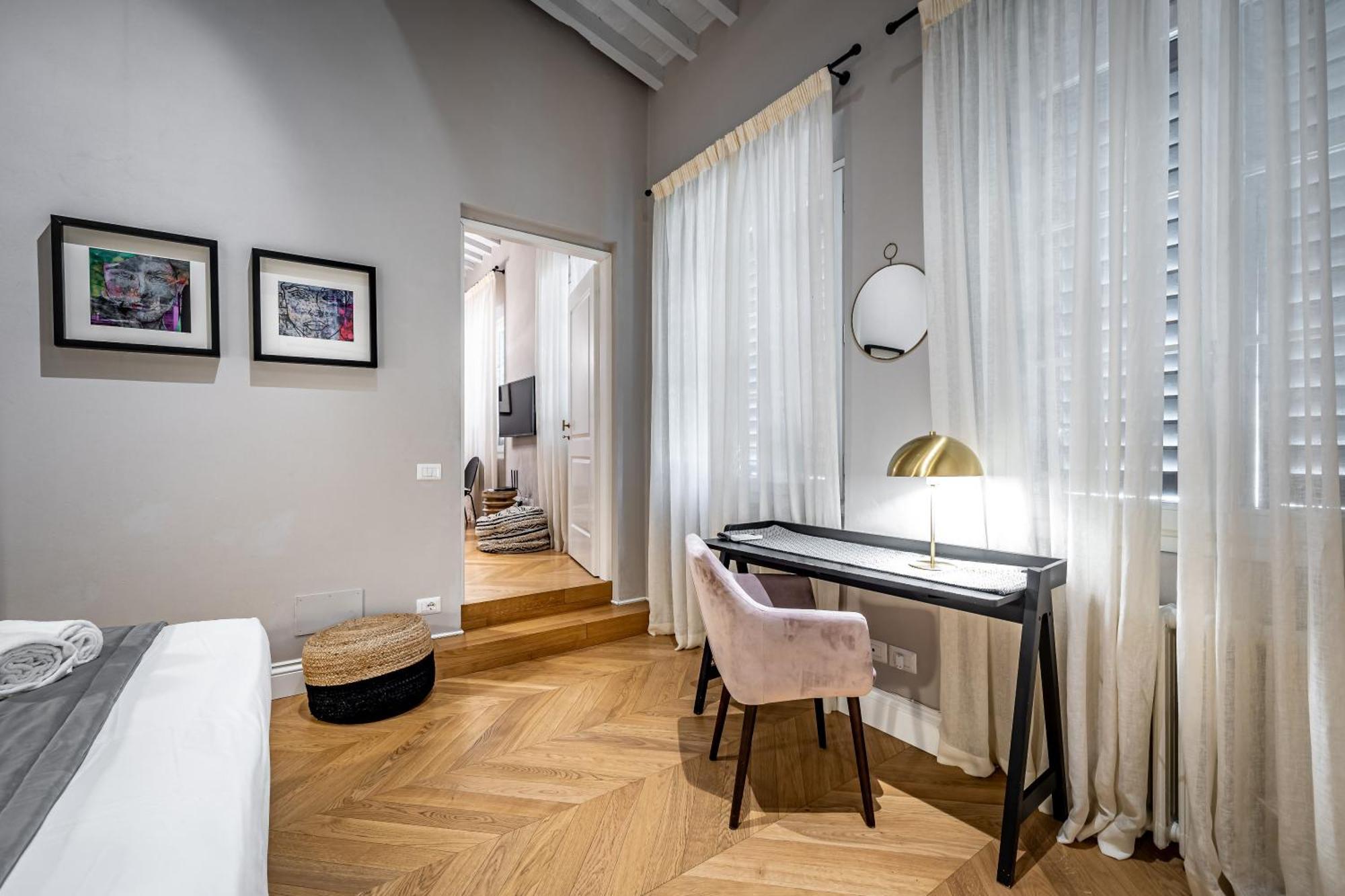 Hs4U Ricasoli Luxury Apartment Near Duomo N.1 Florence Ngoại thất bức ảnh